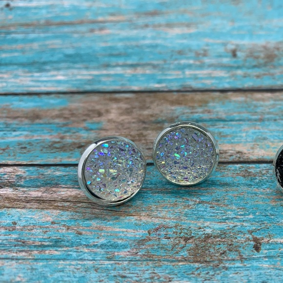 12mm white sparkly studs silver stainless - Picture 1 of 1